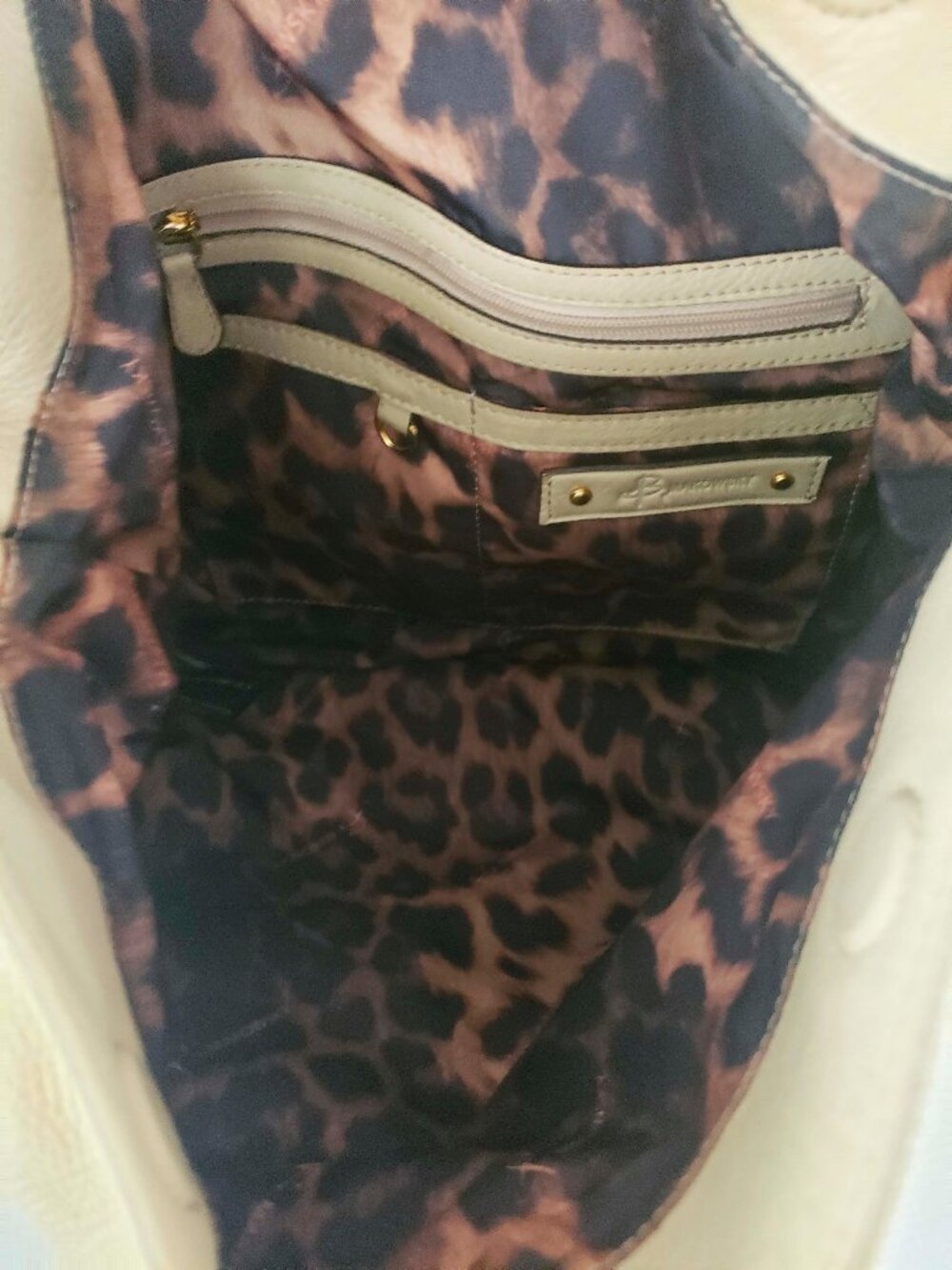 B. Makowsky Beige/Light Tan Pebbled Leather Tote Bag - Picture 7 of 9